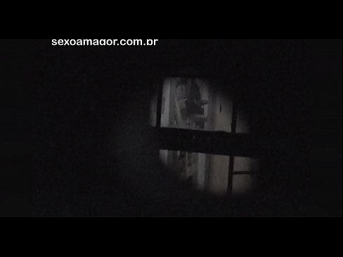❤️ Blondie wordt stiekem gefilmd door een voyeur uit de buurt, verstopt achter holle bakstenen ️ Just porno at nl.mathem-1-class.ru ️❤