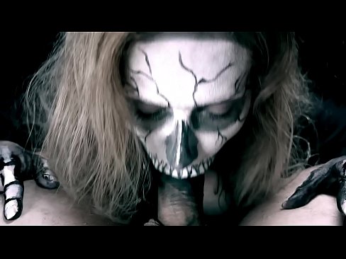 ❤️ Demon girl zuigt pik met haar zwarte mond en slikt sperma. ️ Just porno at nl.mathem-1-class.ru ️❤